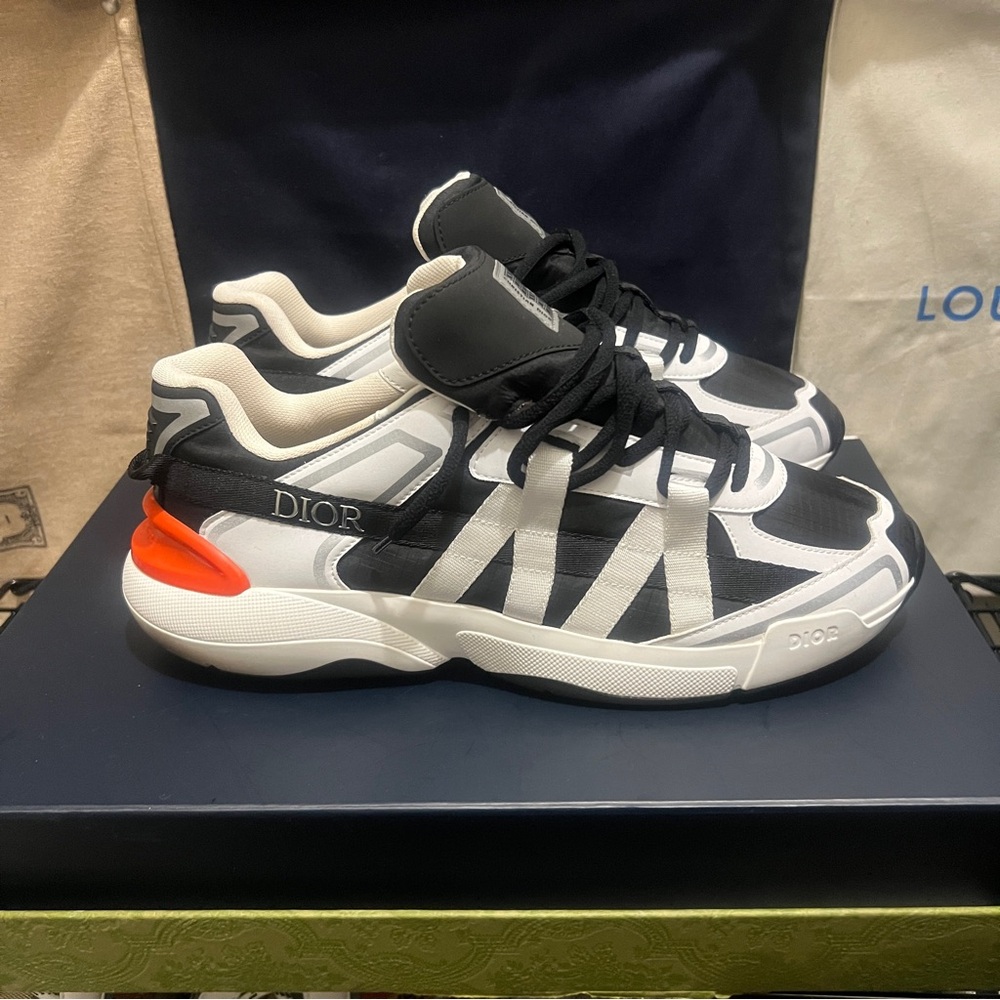 Dior Black and White Sneakers - Picture 2 of 3